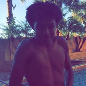 Meet your Posher, Aaron